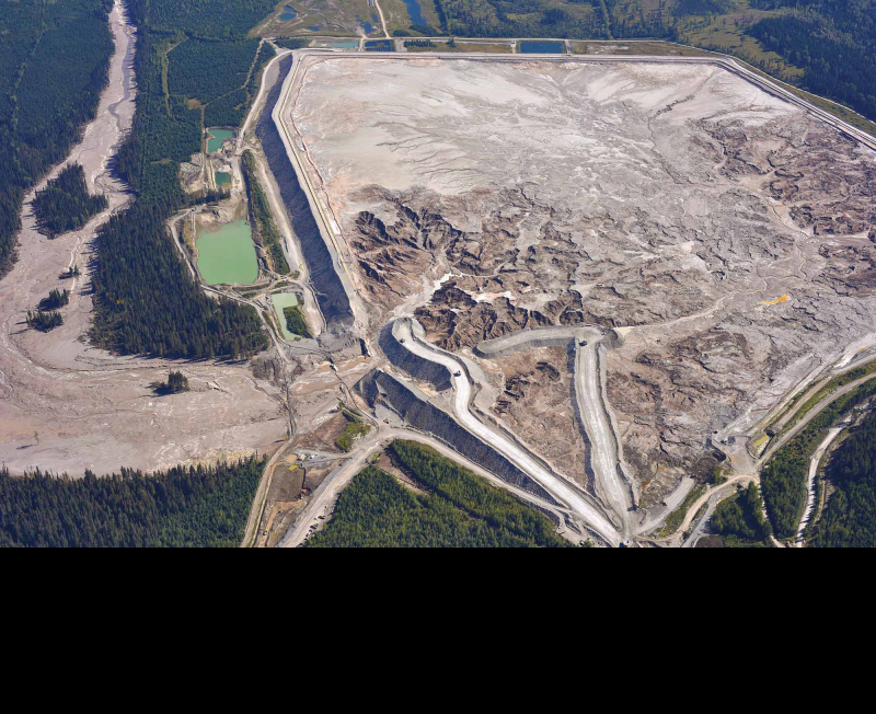 Estudo Tensão Deformação em Barragens de Rejeitos – Online